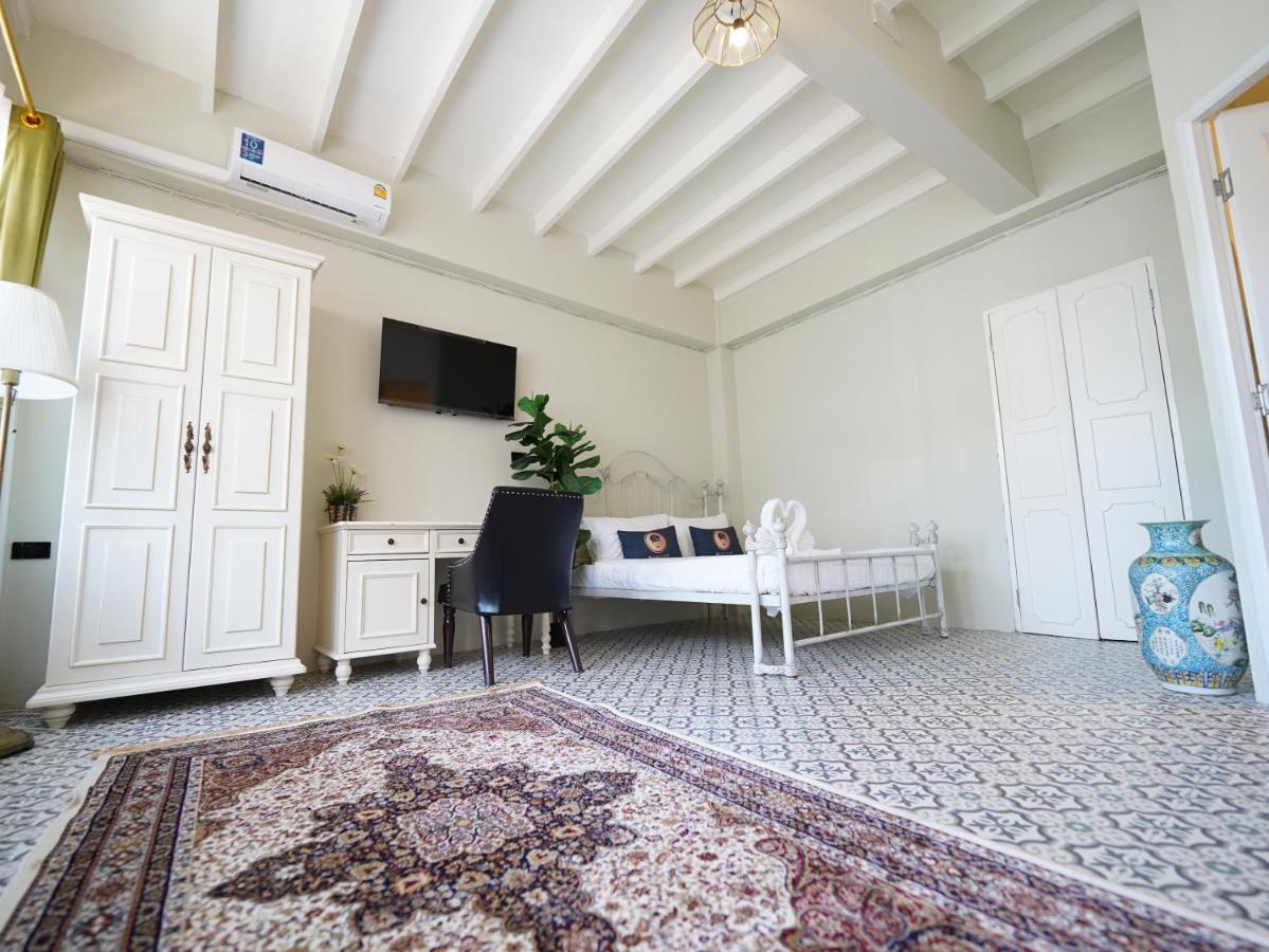 2499 Heritage Chinatown Bangkok Hotel By Roomquest Bagian luar foto