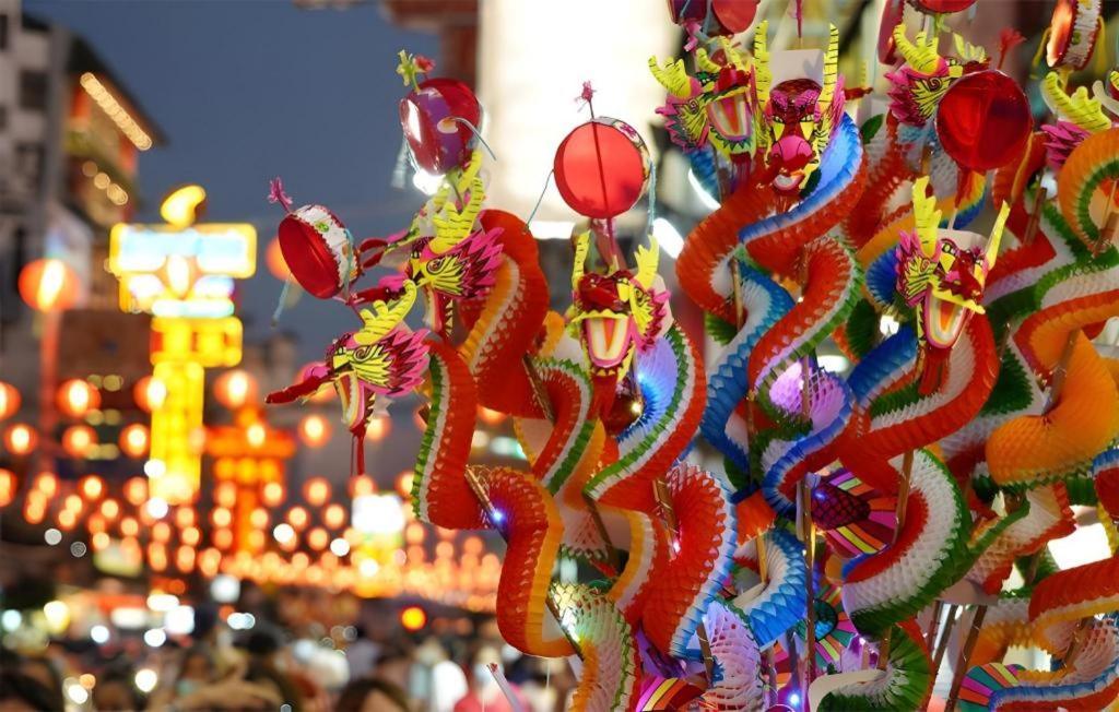2499 Heritage Chinatown Bangkok Hotel By Roomquest Bagian luar foto
