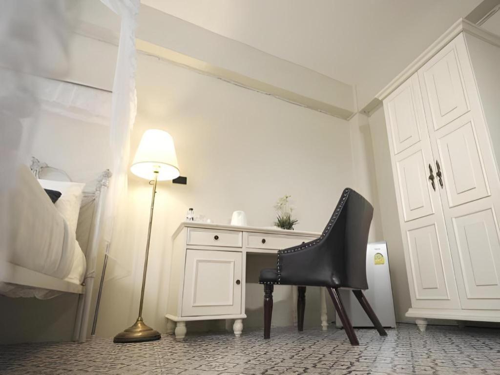 2499 Heritage Chinatown Bangkok Hotel By Roomquest Bagian luar foto