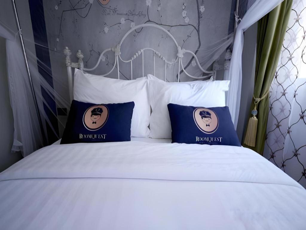 2499 Heritage Chinatown Bangkok Hotel By Roomquest Bagian luar foto